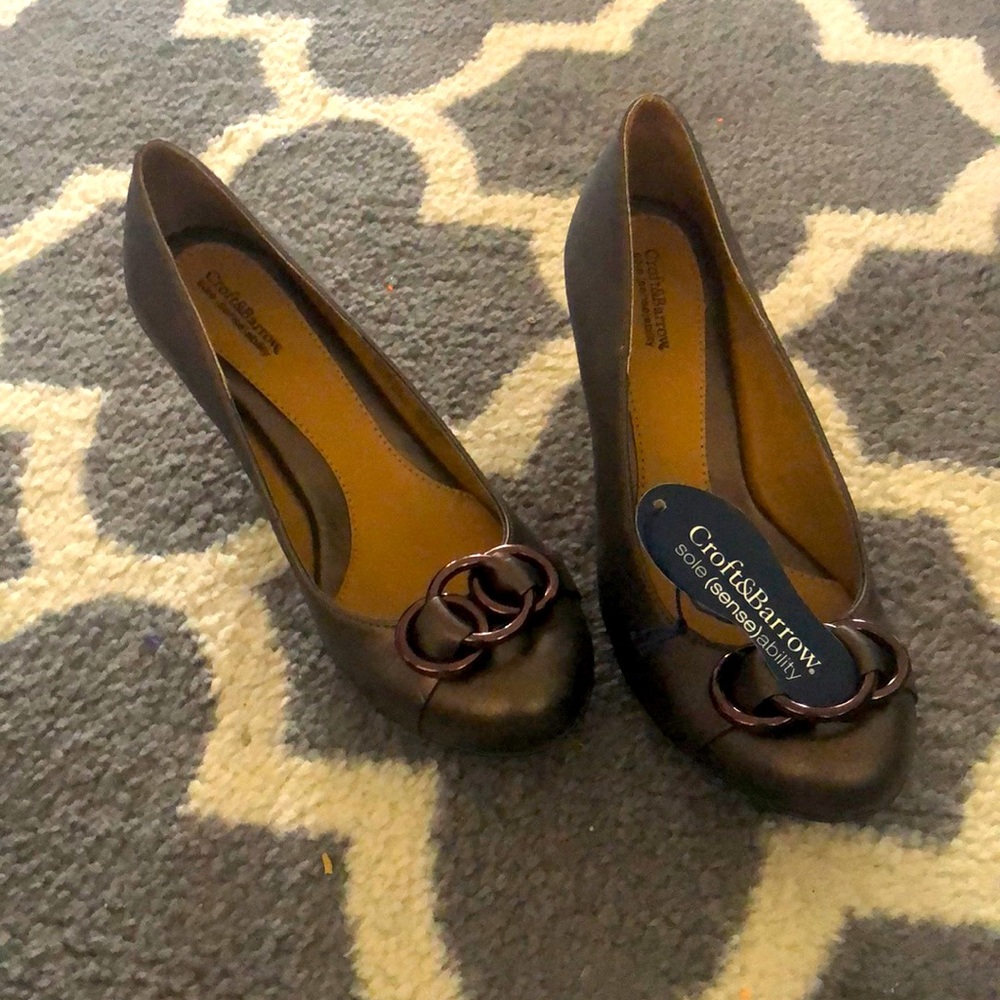 Women’s shoes